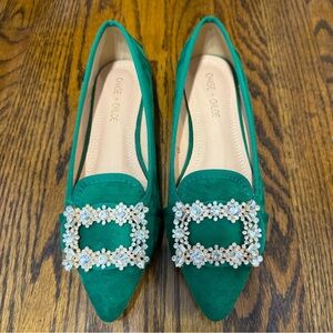 Vici Collection Green Holiday shoes. Size 8